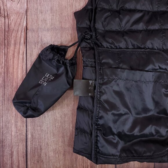 Uniqlo Womens Small Ultra Light Down Vest Compact Packable Puffer Snap Black - Picture 9 of 15